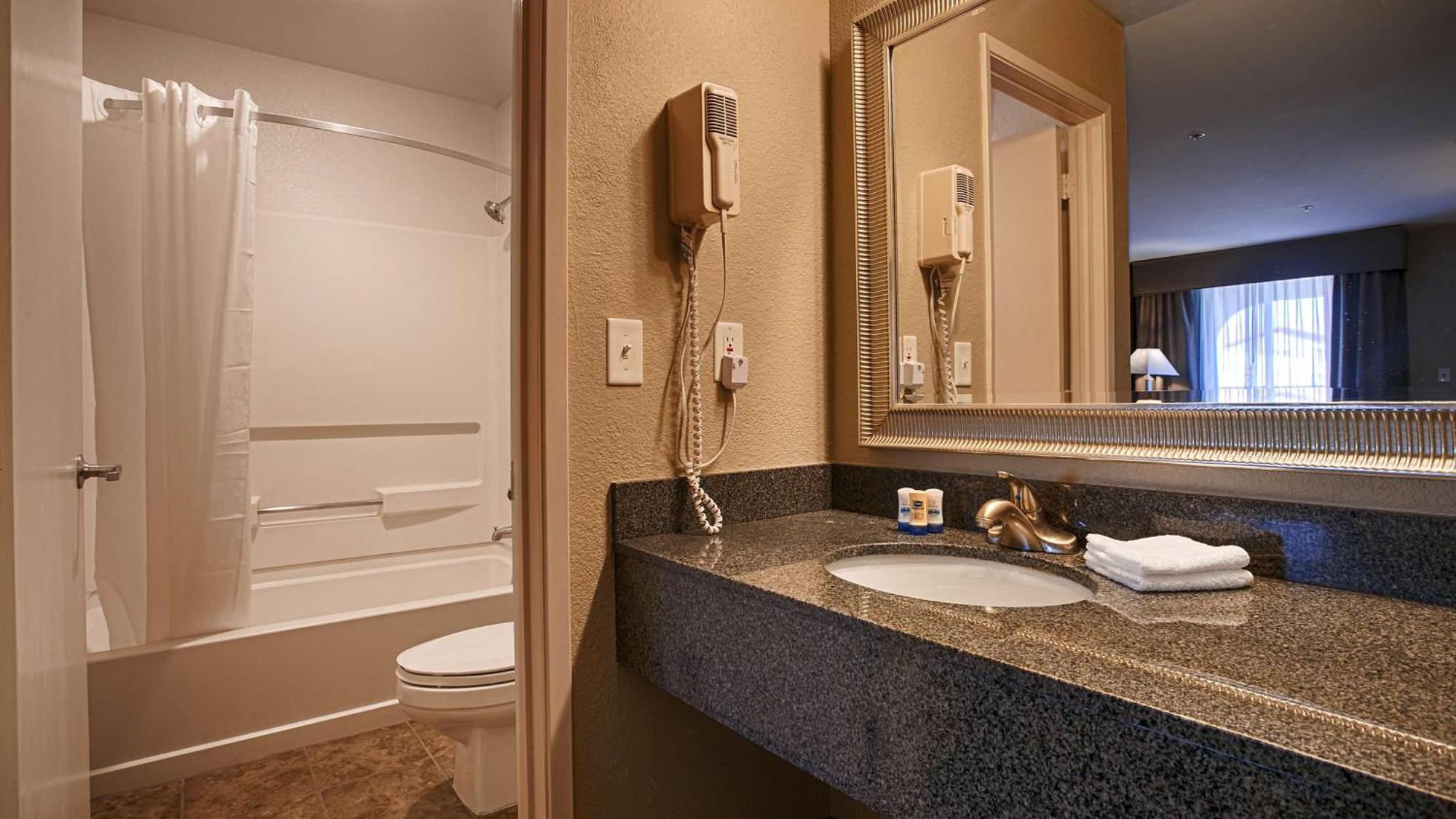 Best Western Willows Inn Екстериор снимка